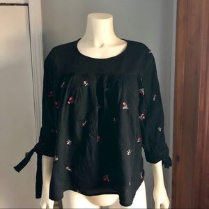 LC Top With Embroidered Flowers